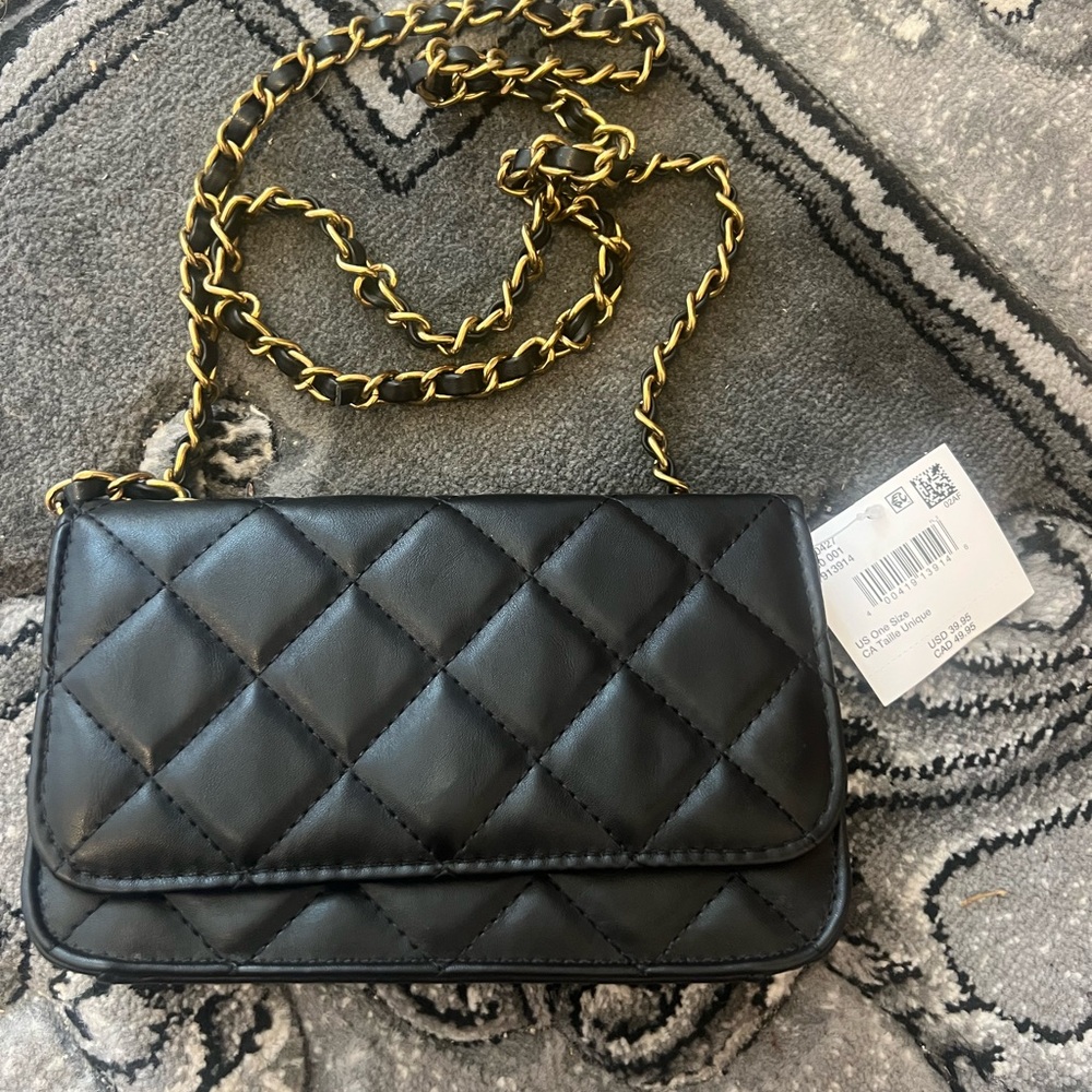Quilted Black Chain Shoulder Bag